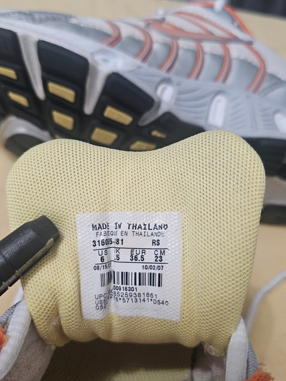 Nike Air Y2K Tri D White Orange Silver Running Shoes Sneaker Women's Size 6 - Picture 7 of 7